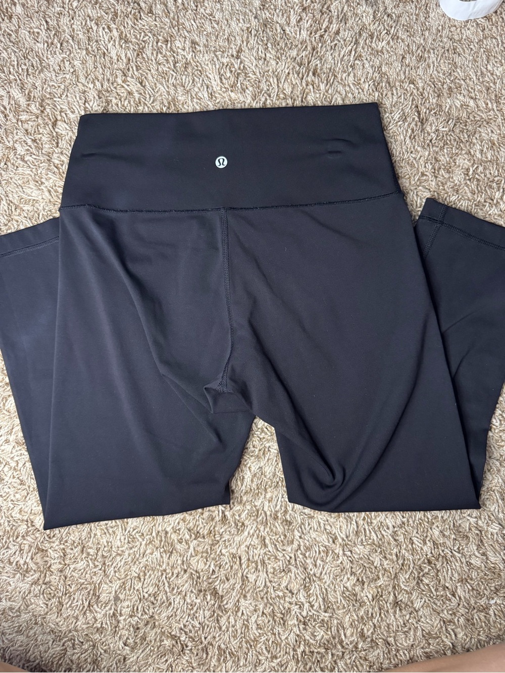Lululemon High-Rise Black Leggings 7/8 length